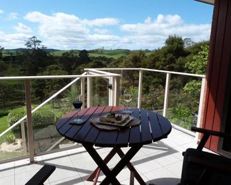 Morepork Riverside Lodge - Paihia - Balcony