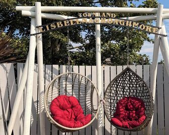 Causeway Lodge - Bushmills - Patio
