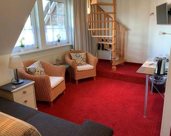 Hotel Am Elisabethufer - Jever - Living room