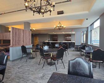 4th Street Lofts - Bemidji - Restaurace