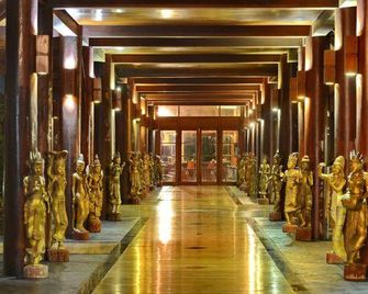 Aureum Palace Resort Ngwe Saung - Ngwesaung - Лоббі