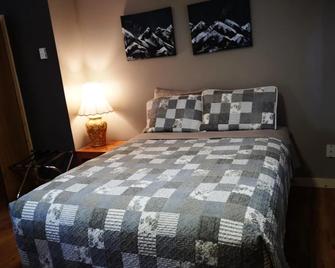 Overlook Inn & Cabins - Clearwater - Quarto