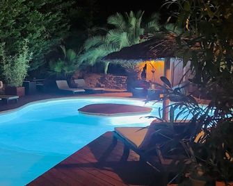 Le Mas d'Olivier - Sainte-Maxime - Pool
