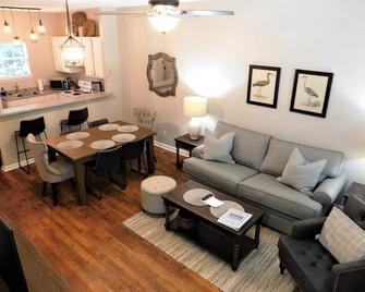 The Heart of Port Royal - 2 Miles From Parris Island - Port Royal - Sala de estar