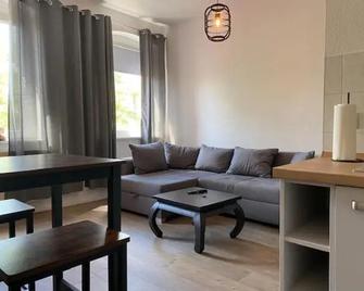 Industry - Appartement mit Balkon - Cottbus - Salon