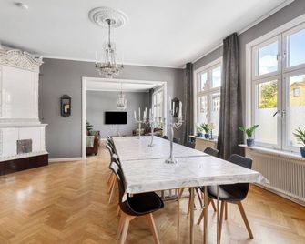 HernöRum - Rum i Villa Fiskekroken - Härnösand - Eetruimte