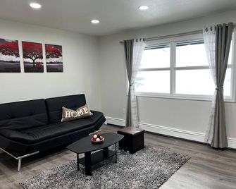 Anchorage midtown apartment-Wyoming 2 - Anchorage - Sala de estar