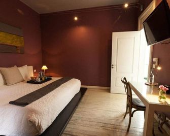 هوتل فيلا كونديسا - مكسيكو ستي - غرفة نوم