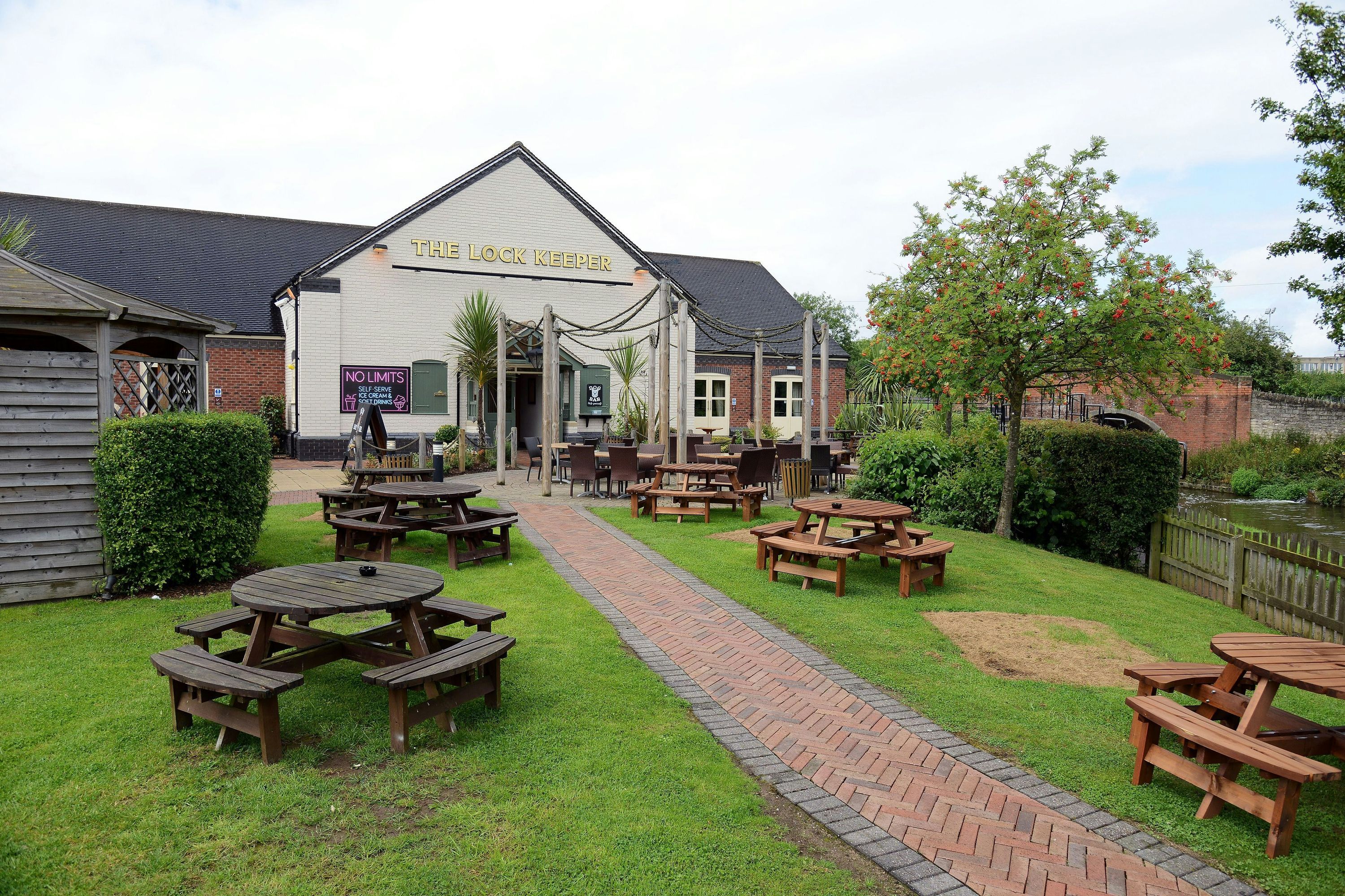 Lock Keeper, Worksop by Marston's Inns - וורקסופ - פטיו