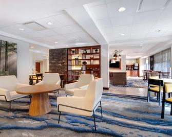 Fairfield Inn & Suites by Marriott Rochester West/Greece - Rochester - Sala de estar