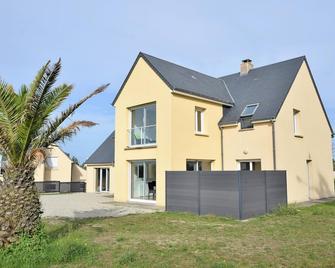 Lovely Home In Saint-Germain-Sur-Ay - Saint-Germain-sur-Ay - Edificio