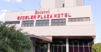 Bristol Exceler Plaza Hotel - Campo Grande