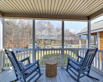1 Mi to Lake Norman Marina: Home w/ Pool Access - Denver - Balcony
