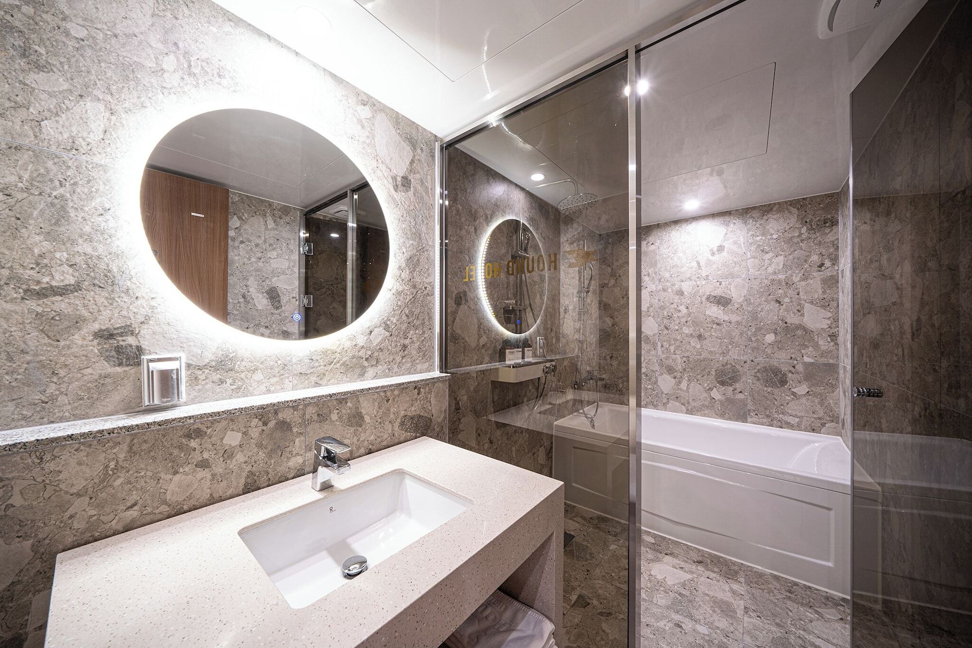Hound Hotel Daegu Seongseo thumbnail 2