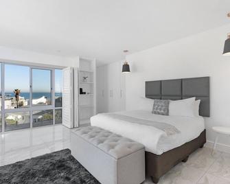 Endless Summer Beach House by Host Agents - Bloubergstrand - Bedroom