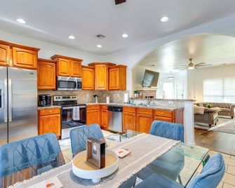 Updated Oklahoma City Home about 11 Mi to Bricktown! - Oklahoma City