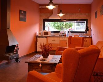 Apartamentos Rurales San Pedro - Valencia de Alcántara - Salon