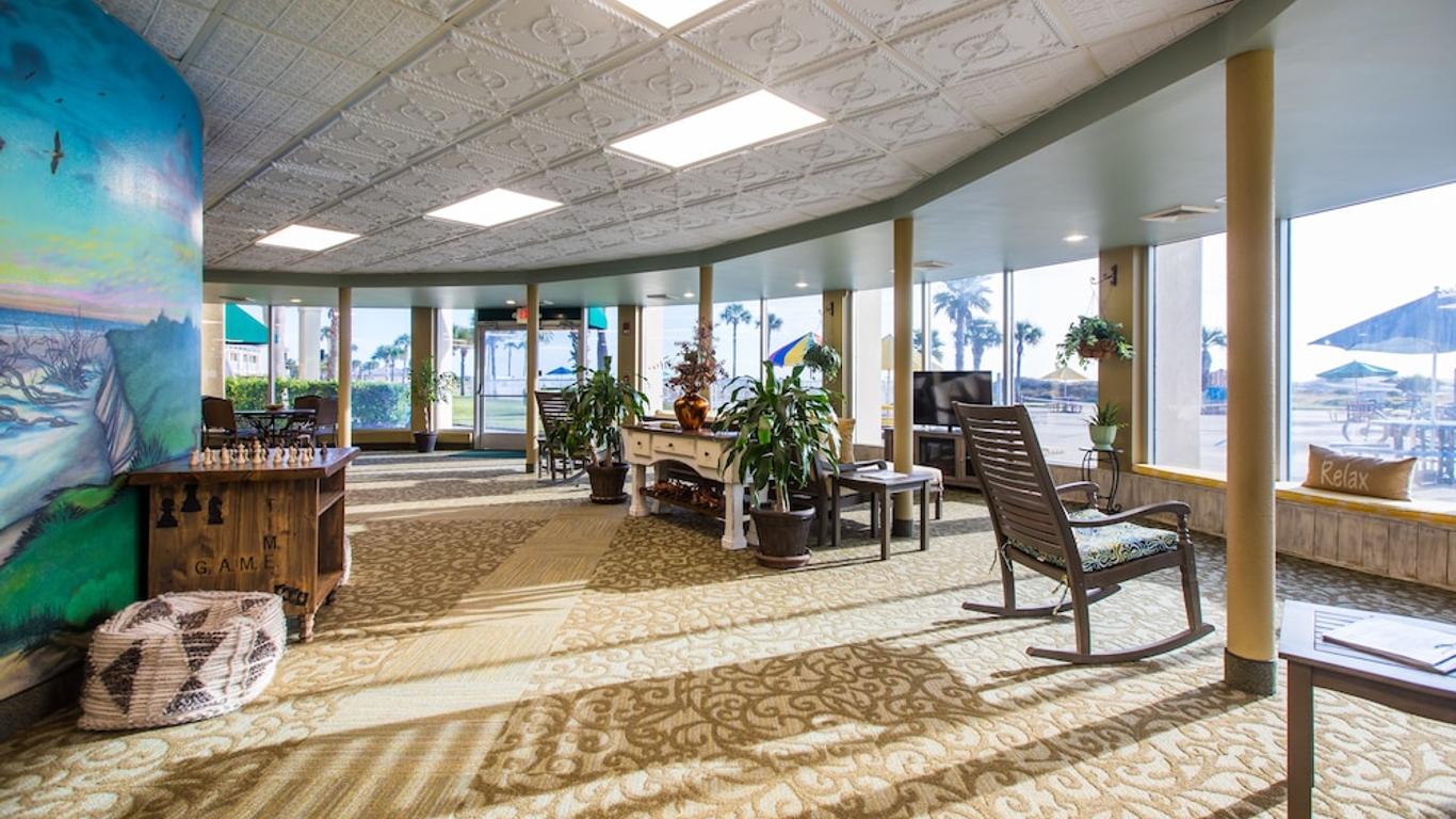 Days Inn & Suites by Wyndham Jekyll Island