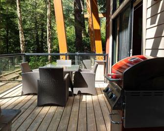 Surfers' Nest - Waterfront home in Ucluelet - Ucluelet - Balkon