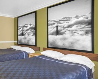 Foothills inn - Hayward