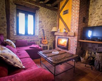 Casa Rural Inma - Muñoveros - Sala de estar