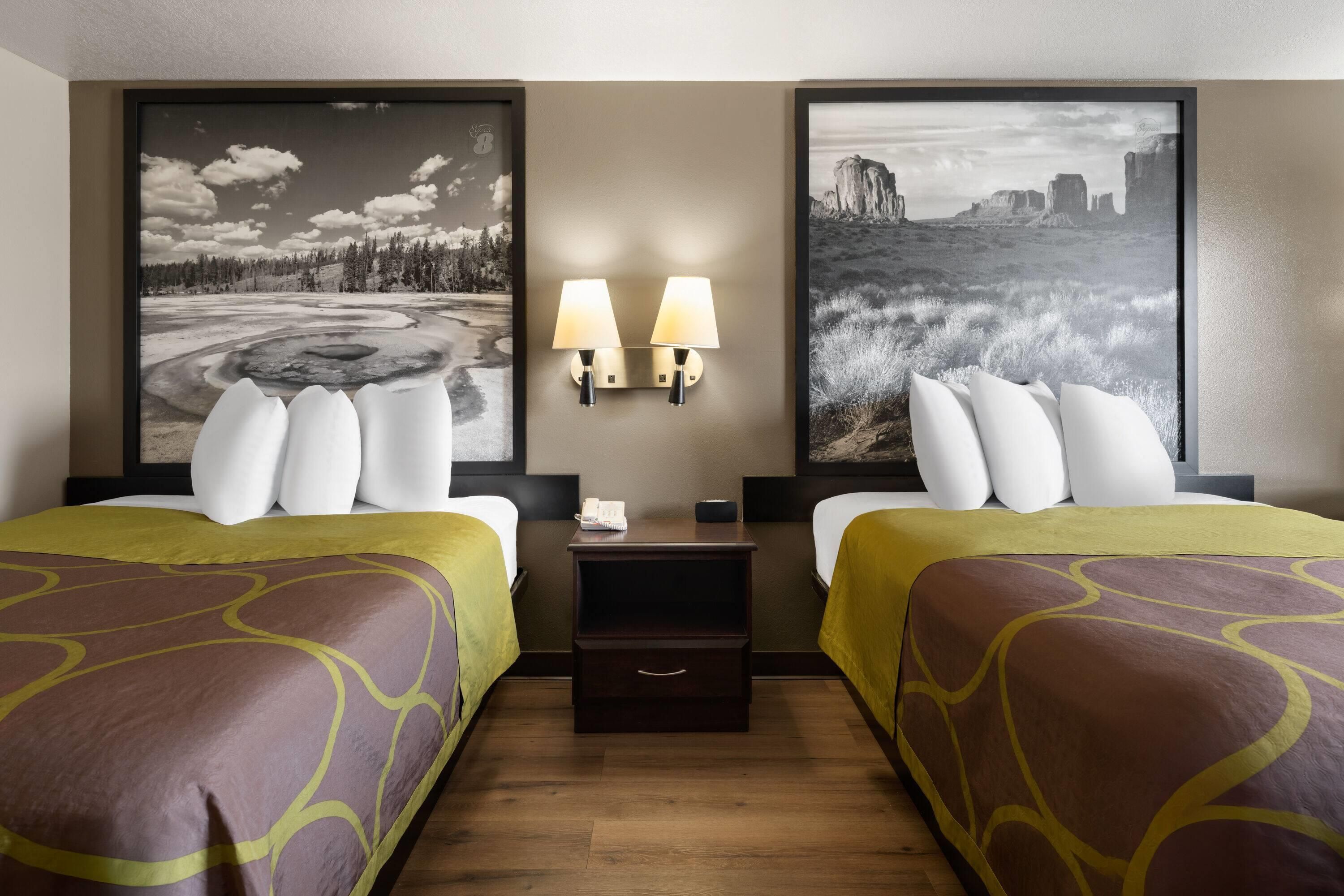 Super 8 by Wyndham Ogden - Ogden - Bedroom