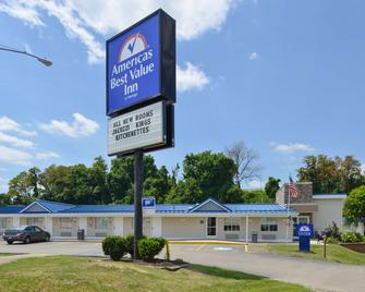 Americas Best Value Inn St. Clairsville Wheeling - Saint Clairsville - Bygning