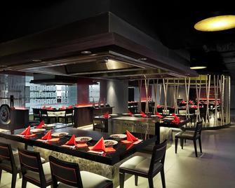 Grand Mercure Bangkok Atrium - בנגקוק - מסעדה