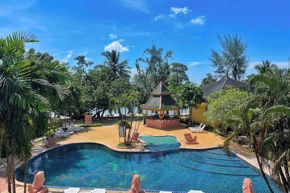 Coconut Beach Resort, Koh Chang