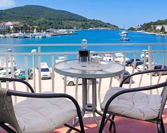 Sunshine Apartment Doda - Vela Luka - Balcony