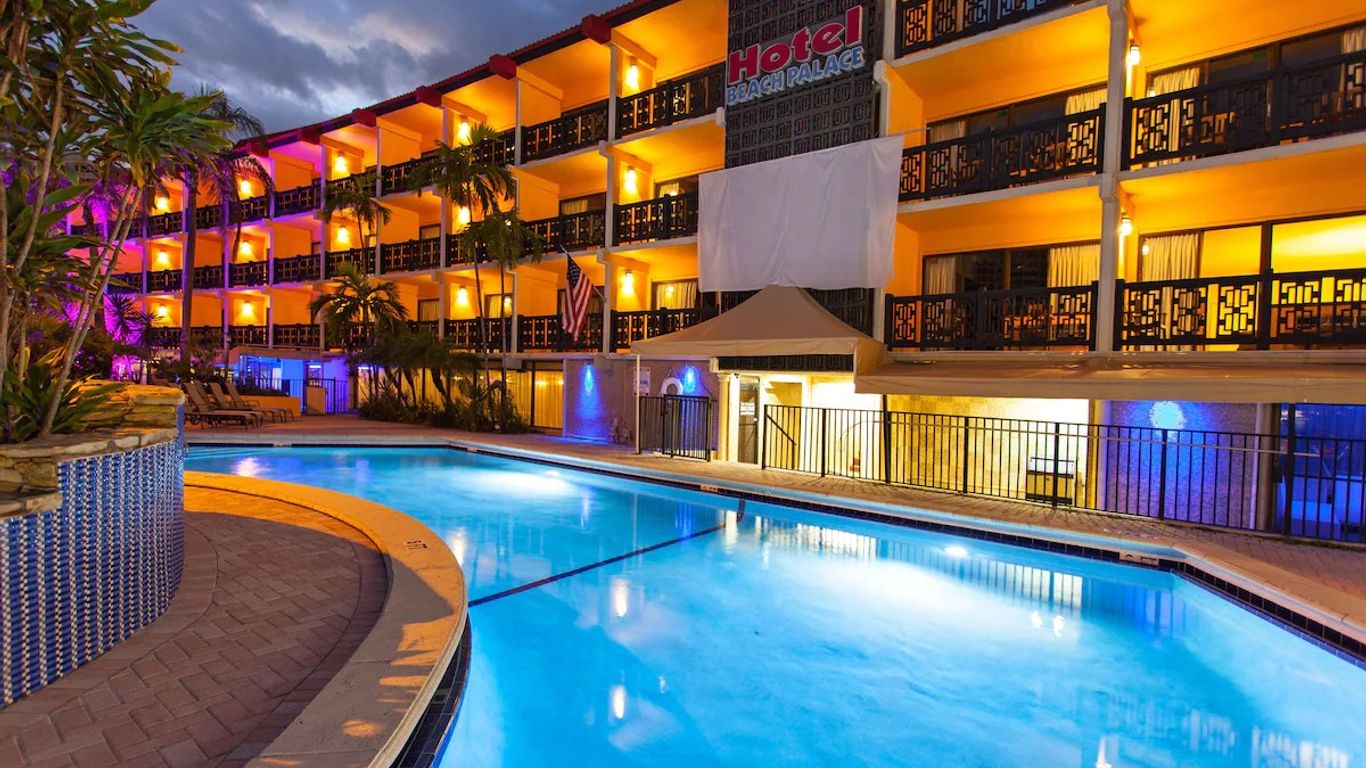 The Garden Hotel & Resort