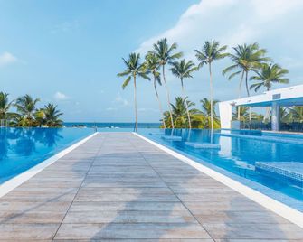 Hotel Riu Sri Lanka - Ahungalla - Pool