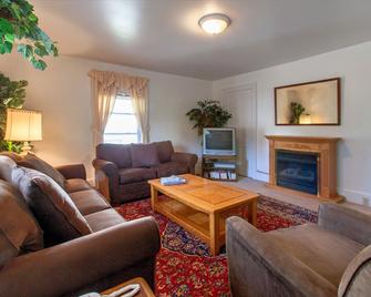 Margaretville Mountain Inn B&B - Margaretville - Huiskamer