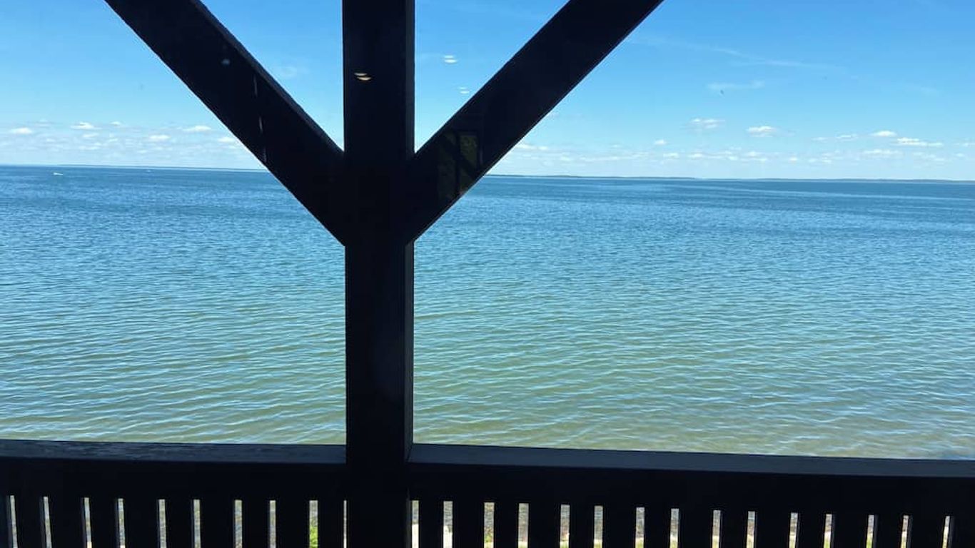 Andersons Horseshoe Bay Lodge