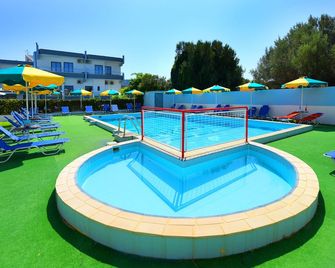 Anixis Hotel & Apartments - Ialysos - Pool
