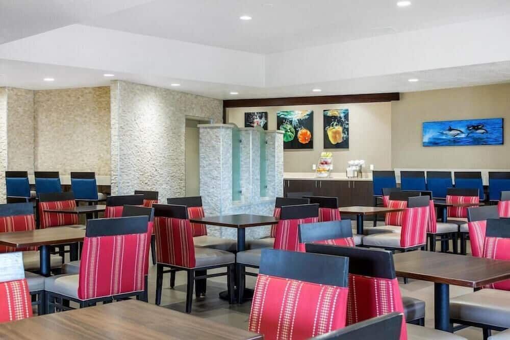 Best Western San Diego Zoo/SeaWorld Inn & Suites