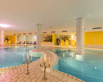 Dorint Seehotel Binz-Therme Binz/Rügen - Остзебад Бинц - Басейн