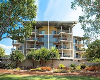 Mauna Loa - Darwin Esplanade Beach Casino City Centre Festival Park and Museums - Darwin - Building