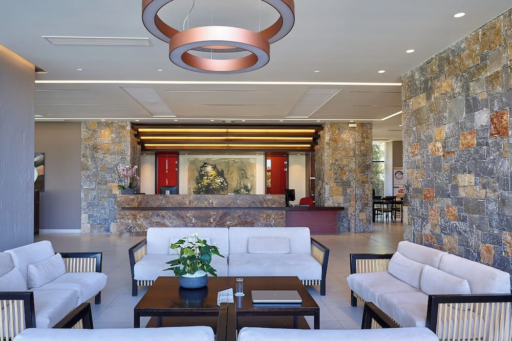 سيرينس بيتش آند فيليدج - شامامل جميع الخدمات