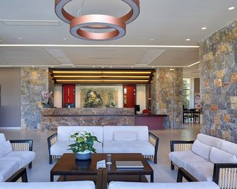 Sirens Beach and Village - Mália - Lobby