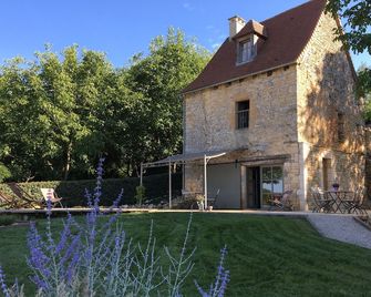 Charming cottage in black Perigord - Cubjac-Auvézère-Val d'Ans - Bâtiment