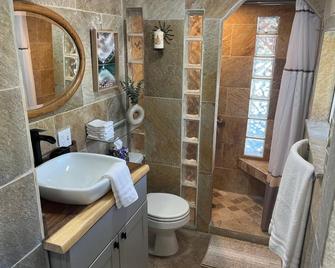 Snowcreek Suite - Hemlock - Leavenworth - Phòng tắm