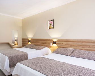 Hotel Saveiros - Ubatuba