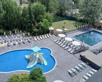 Aquamarine Hotel - Sunny Beach - Pool