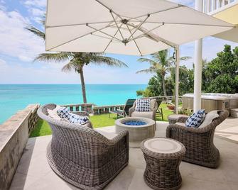 House with pool and seaview - Somerset - Balcony