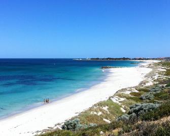 Oceanview 1 Bed Apartment @ Quality Resort Sorrento Beach - Perth - Playa