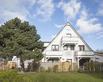 Hotel Jess am Meer - בוסום - בניין