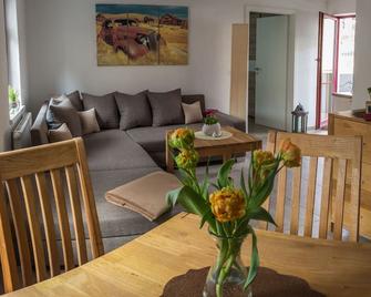 Relax in the beautiful Saxon Switzerland ,, wehlener-roellchen. de ' - Stadt Wehlen - Wohnzimmer