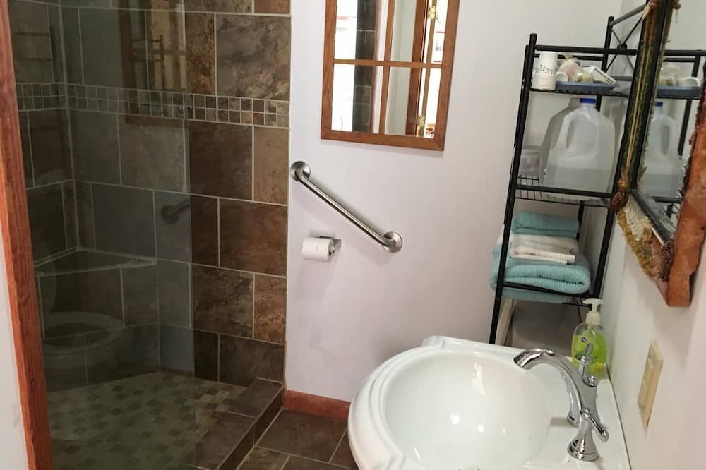 Bathroom view of Idyllic, Quiet Getaway