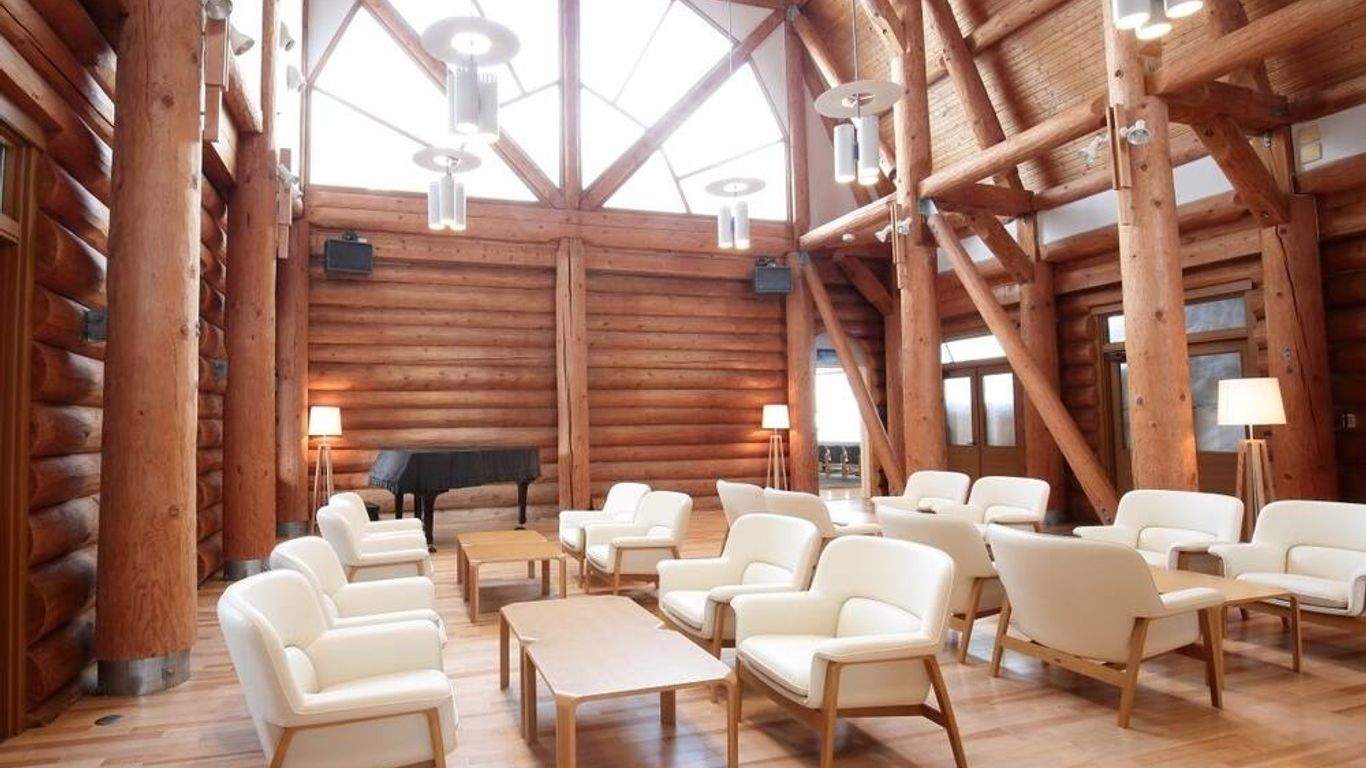 Log Hotel The Maple Lodge